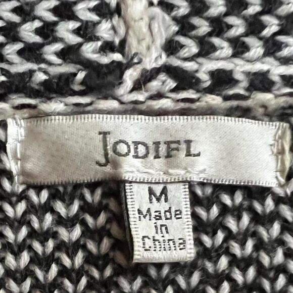 Black & White Windowpane Buffalo Plaid Open, Long, Knit Cardigan. M. - Picture 7 of 8